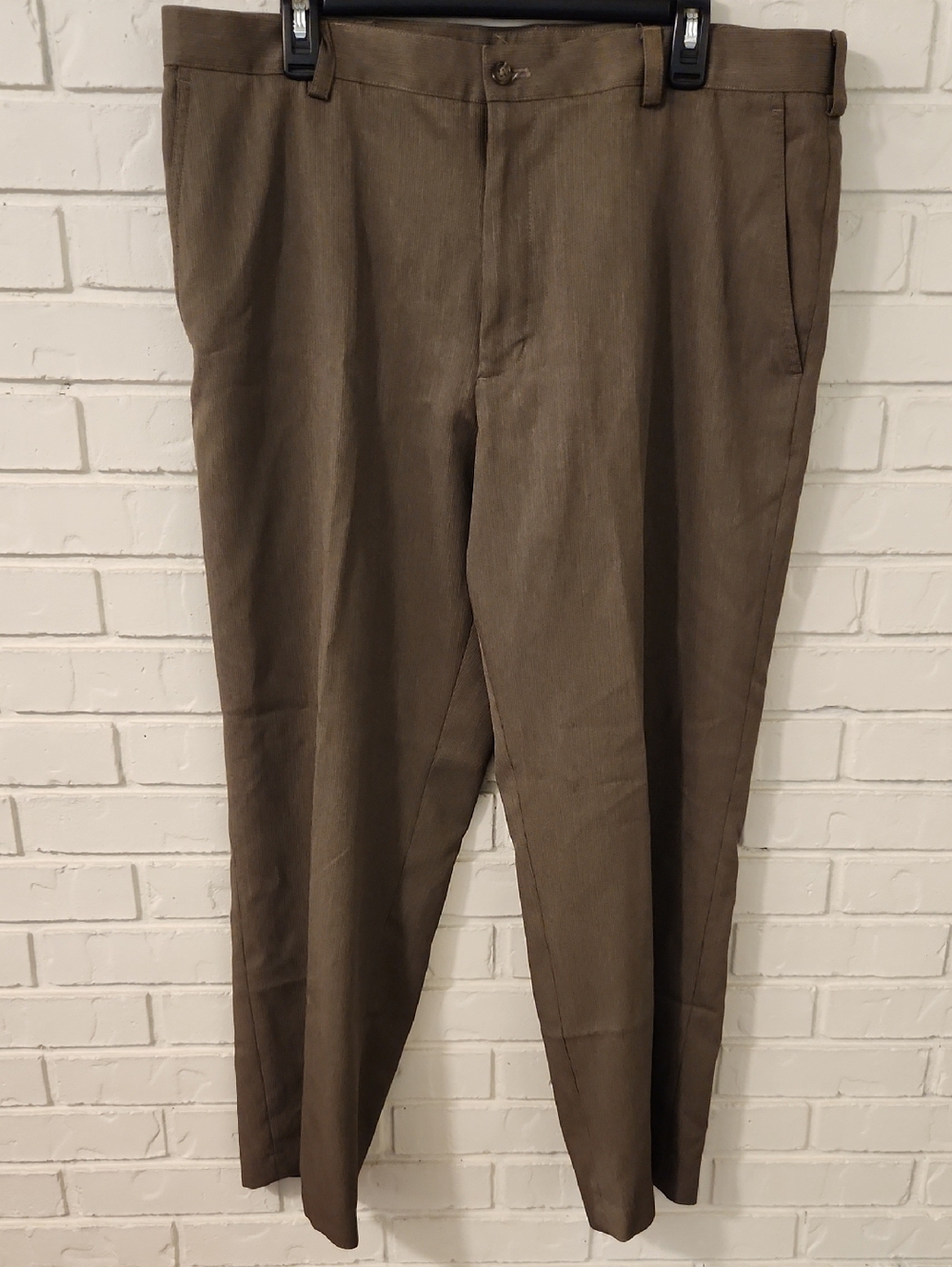 Izod Men's Green/Brown Dress Pants - Classic Straight Fit